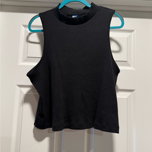 Old Navy Black Ribbed Cropped Turtle Neck Tank - EUC - Picture 1 of 3